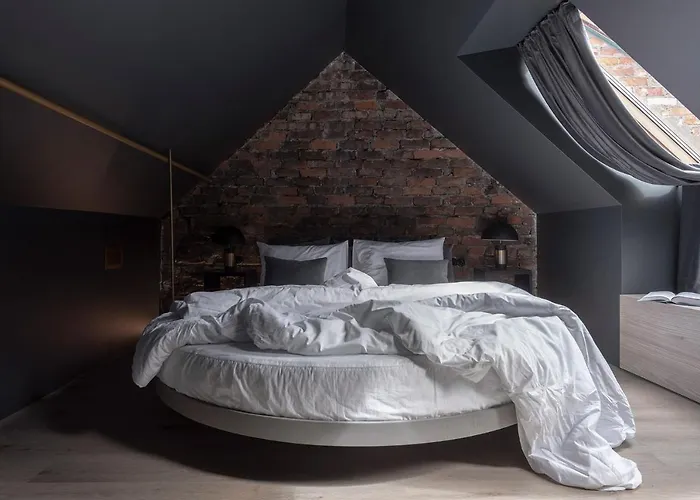 Boheme House מלון דירות 4*